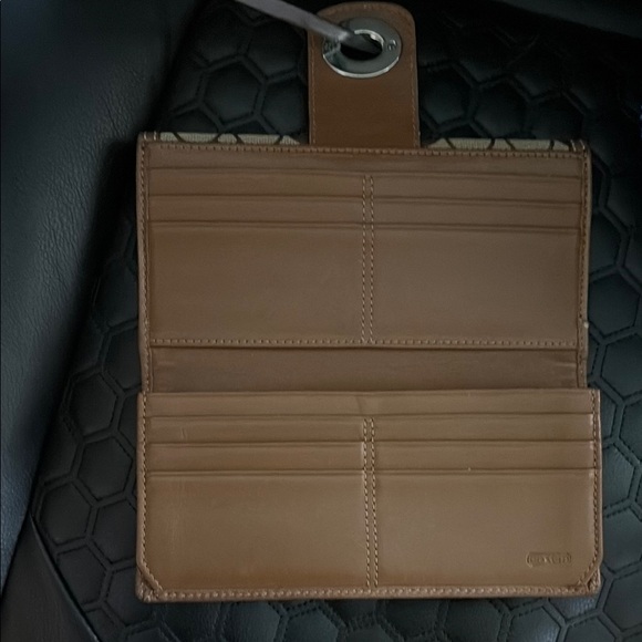 Coach Brown Signature Wallet - Picture 3 of 6